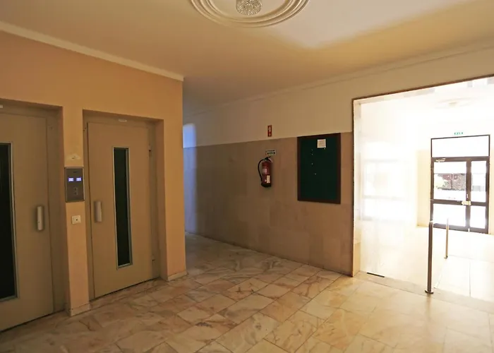 B98 - Rio A Vista Da Rocha * 波尔蒂芒