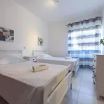 B98 - Rio A Vista Da Rocha