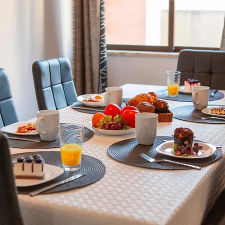 B98 - Rio A Vista Da Rocha