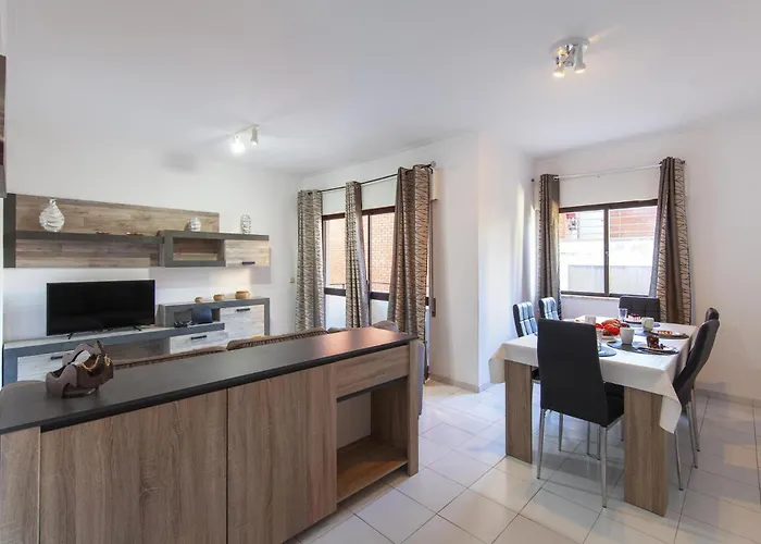 B98 - Rio A Vista Da Rocha