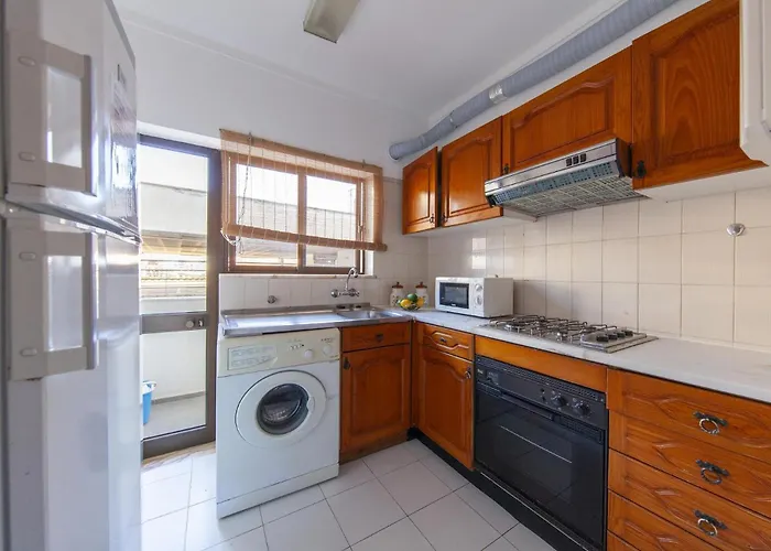 B98 - Rio A Vista Da Rocha